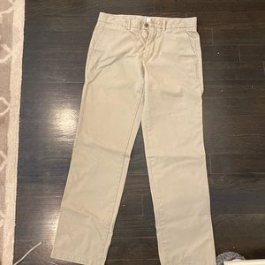 Gap straight leg khakis 31x32